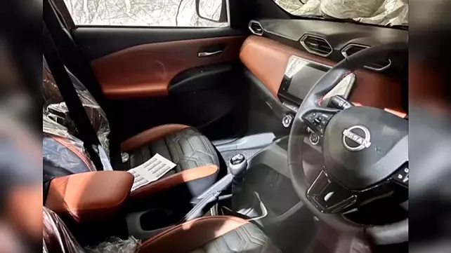 Салон кросовера Nissan Magnite