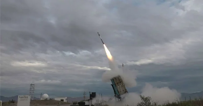 Ініціатива Корпусу морської піхоти США MRIC, яка об’єднує елементи системи «Залізний купол», складатиметься з трьох батарей із використанням перехоплювачів «Тамір». (Джерело фото: Корпус морської піхоти США)
