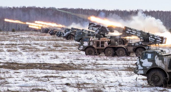 Скільки систем РСЗВ може зняти зі зберігання армія РФ
