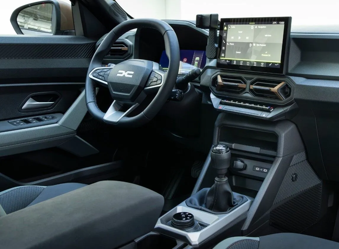 У чому різниця між новими Dacia Bigster і Dacia Duster