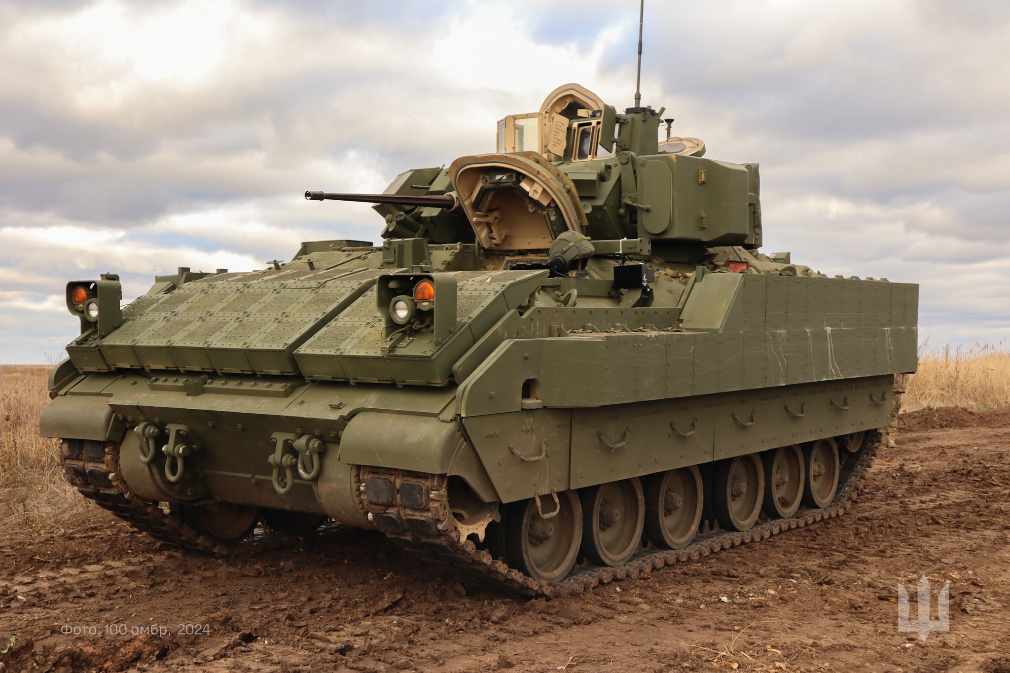 Одна з бригад ЗСУ отримала нові БМП Bradley