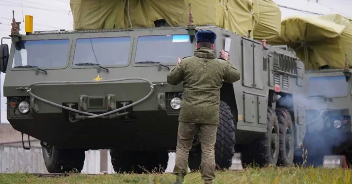 Ці нові системи «Тор-М2Е» були модифіковані російськими конструкторами