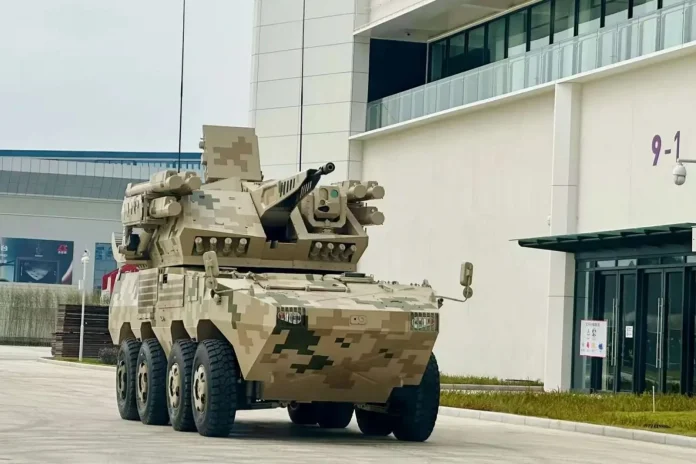 LD35 або SWS2 озброєний 35-мм одноствольною револьверною гарматою, встановленою у збільшеній башті з дистанційним керуванням, яка тепер включає до шести ракет «земля-повітря» (ЗРК), що підвищує здатність системи вражати як повітряні, так і наземні загрози (Джерело фото: Twitter/ArmaduraXXI)