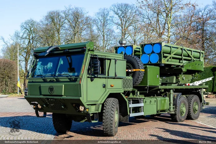 Ракетна артилерійська система PULS, обрана голландською та німецькою арміями, забезпечує передову точну вогневу потужність великої дальності, здатну запускати ракети на відстань до 300 км. (Джерело фото: Defensie Fotografie Martin Bos)