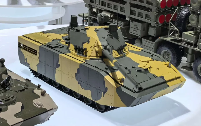 Росія демонструє масштабну модель оновленого танка-амфібії 2С25М з удосконаленим пакетом броні на AirShow China 2024, підкреслюючи нові функції захисту та мобільності для сучасних бойових сценаріїв