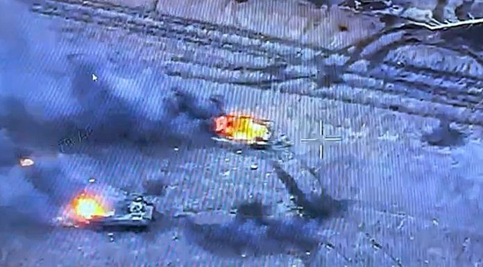 Українські дронщики знищили кілька російських БМП-3 разом зі штурмовиками