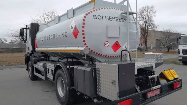 Перший автопаливозаправник на шасі IVECO T-Way 4x4 виготовлений в Україні