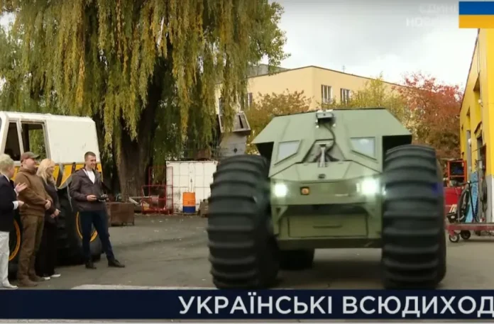 Роботу українських всюдиходів Sherp показали на відео