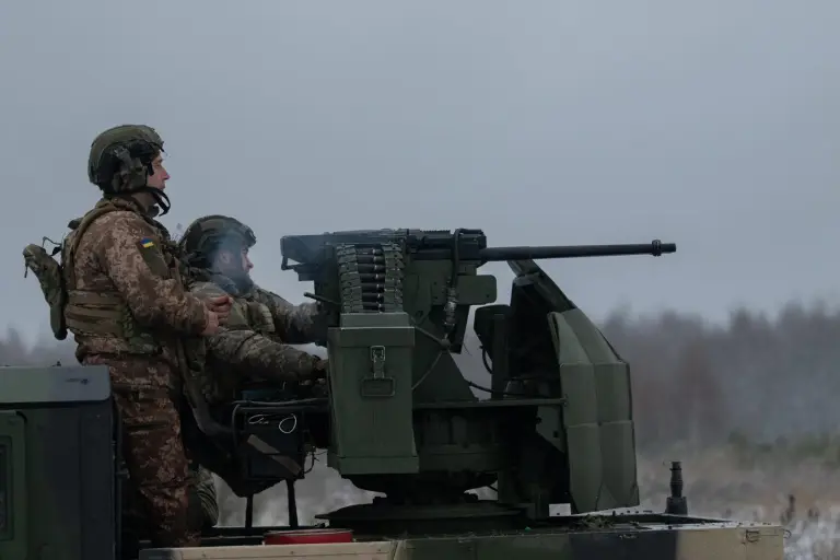 Humvee для ЗСУ оснащують авіаційними гарматами ГШ-23