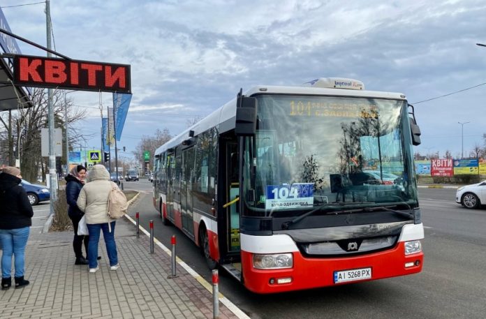 У Бучі запустили на маршрути автобуси чеського виробництва