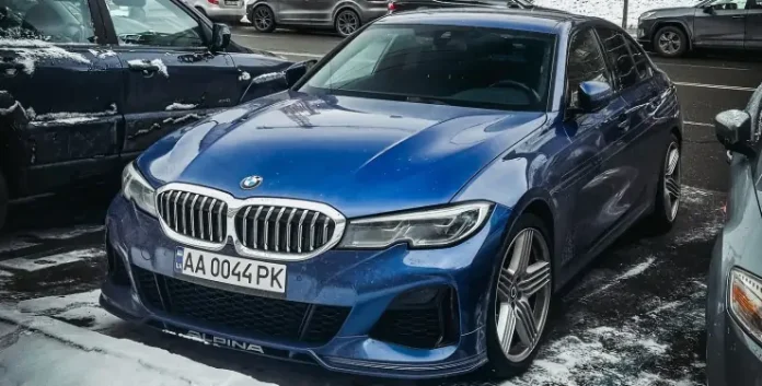 У Києві помітили рідкісний седан BMW Alpina B3