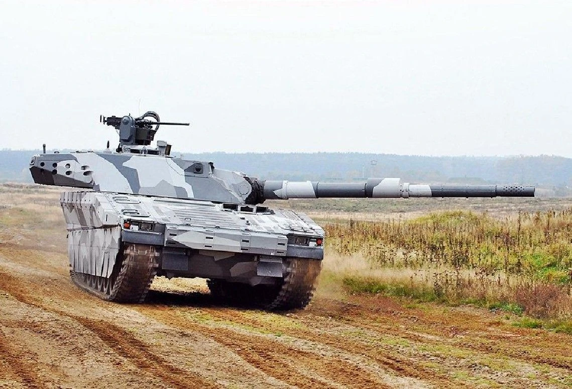 Шведський танк CV90120-T: універсальність і можливості