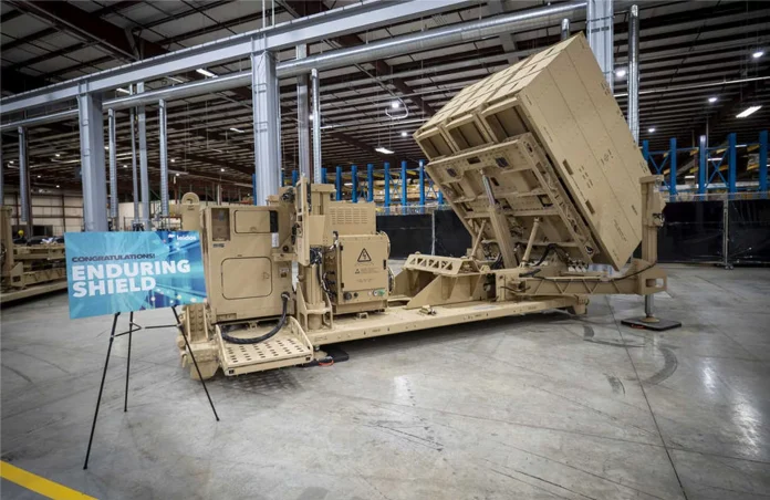 Система IFPC (Indirect Fire Protection Capability) Inc 2 — мобільна наземна пускова установка — забезпечує охоплення на 360 градусів і здатність швидкого перезаряджання, призначена для протидії безпілотникам, крилатим ракетам і артилерійським загрозам. (Джерело фото: Leidos)