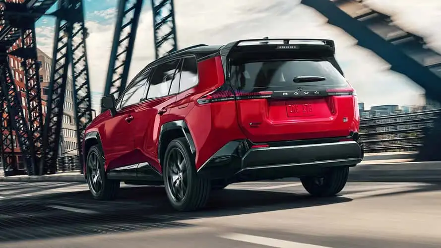 Toyota випустить більш доступний RAV4 PHEV для окремих регіонів