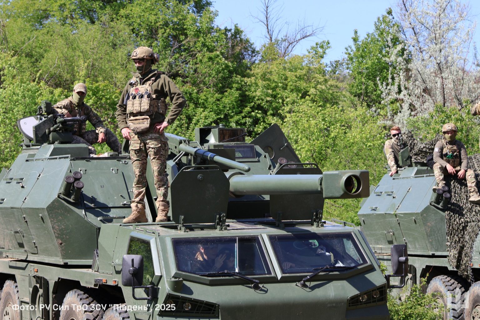 Тероборона отримала чеські САУ Dana-M2