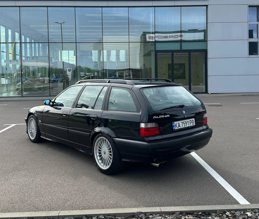 На українських дорогах помітили рідкісний BMW у тюнінгу Alpina