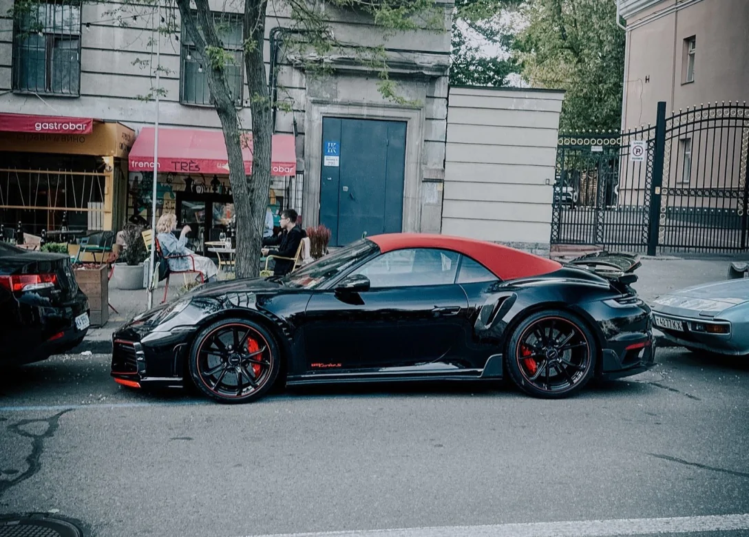 У Києві помітили тюнінгований Porsche 911 Turbo S від TechArt