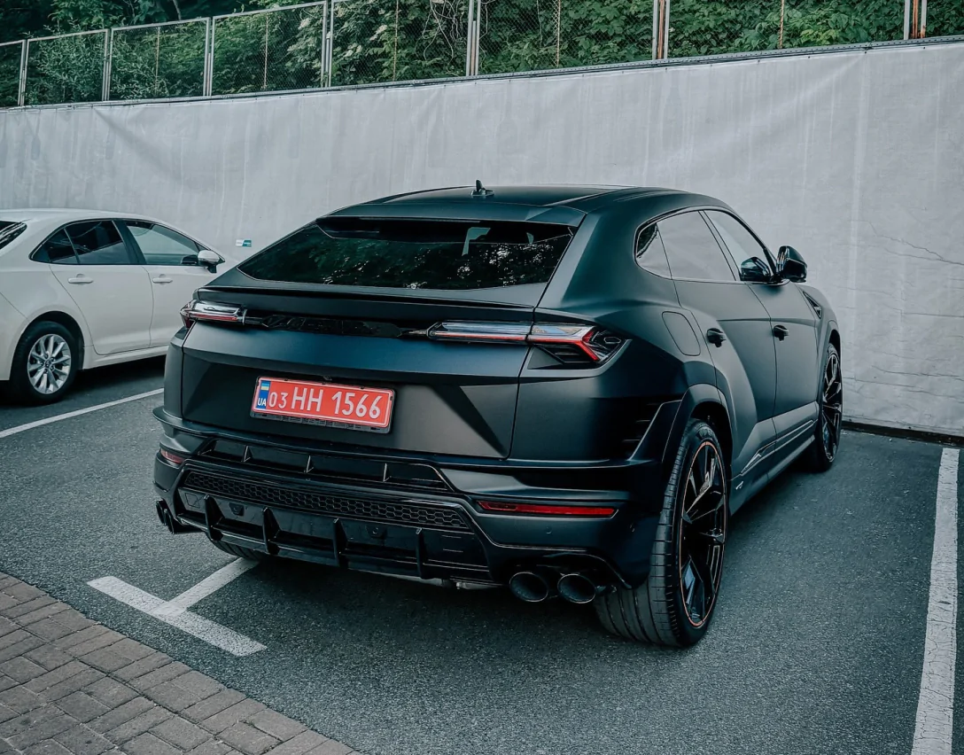 У Києві помічено оновлений Lamborghini Urus S з «диявольським» двигуном на 666 кінських сил