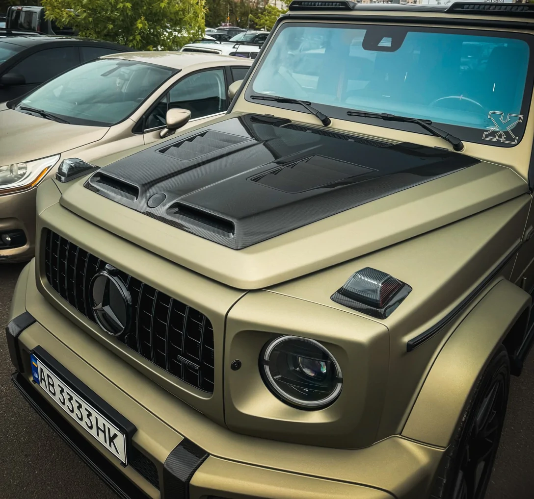 Яскравий Mercedes-AMG G63 з тюнінгом Urban Automotive помічений у Києві