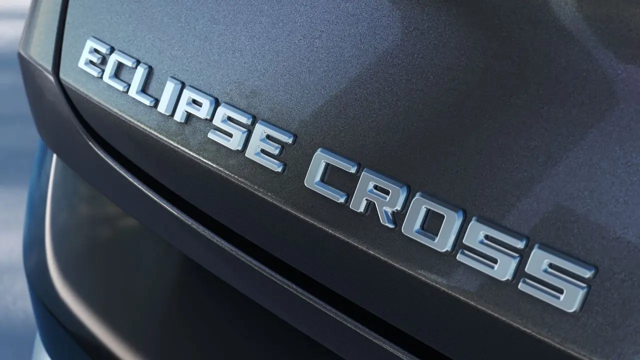 Офіційний тизер Mitsubishi Eclipse Cross