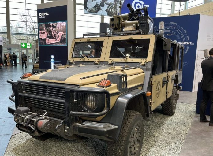 Українські спецпризначенці отримали німецькі тактичні авто Caracal