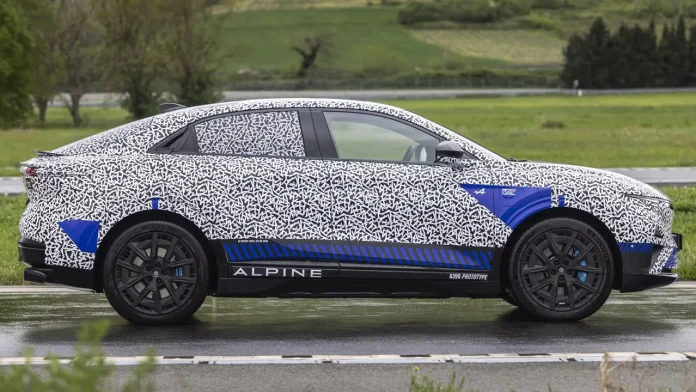 Alpine A390