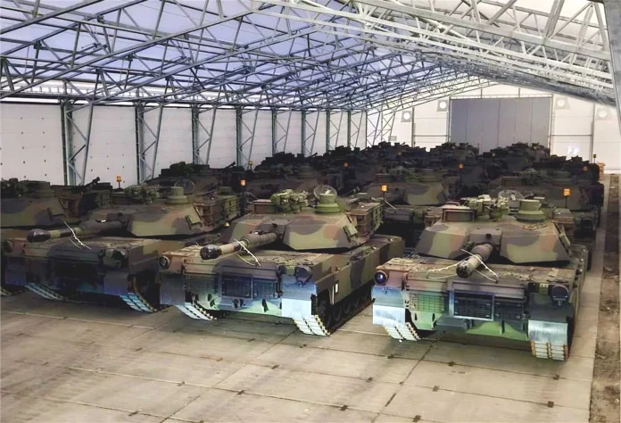 Польська армія отримує 19 додаткових танків M1A2 SEPv3 Abrams американського виробництва в рамках масштабної програми модернізації бронетехніки. (Джерело зображення: обліковий запис Павла Бейди X)