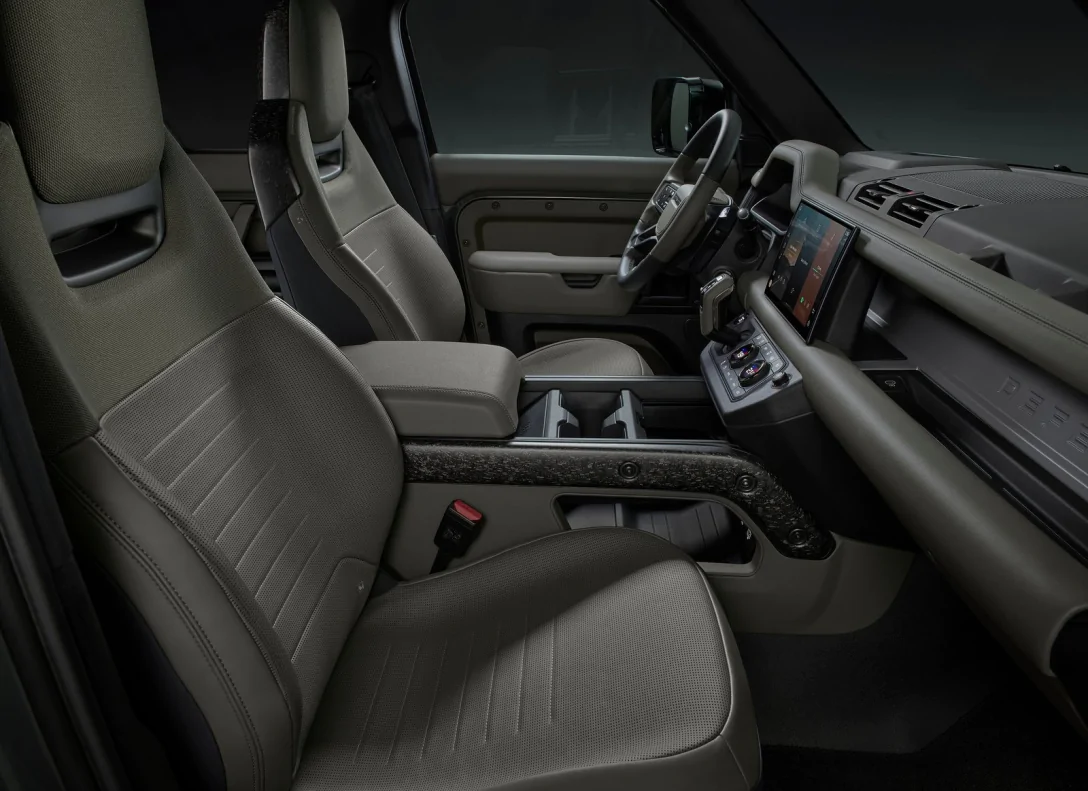 Land Rover Defender OCTA з мотором на 635 к.с. помічений у Києві 