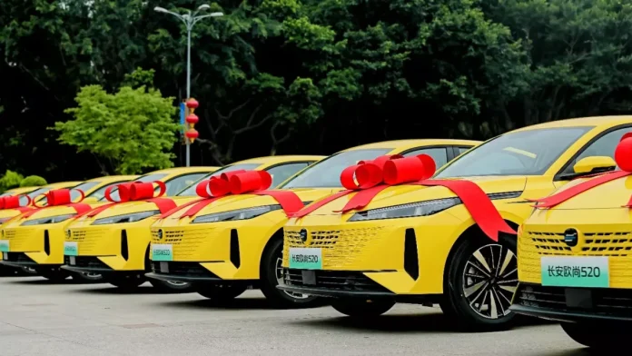 Автомобілям з ДВЗ кінець: електромобілі зможуть «заправлятись» за 1,6 хвилини