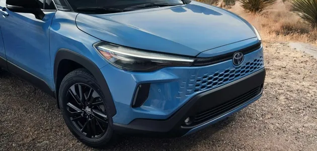 Toyota показала оновлений Corolla Cross