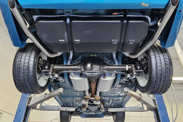Унікальний 32-річний Ford Mustang SVT Cobra з пробігом у 12 миль виставлено на продаж у США