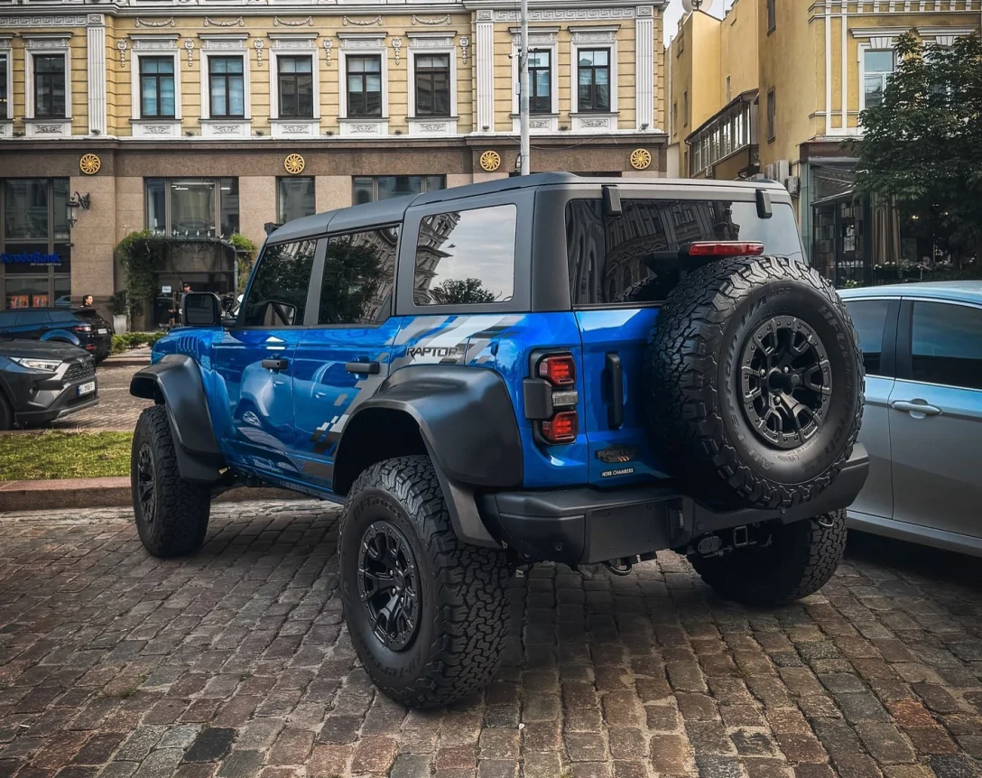 Ford Bronco Raptor за $80 000 з'явився в Києві