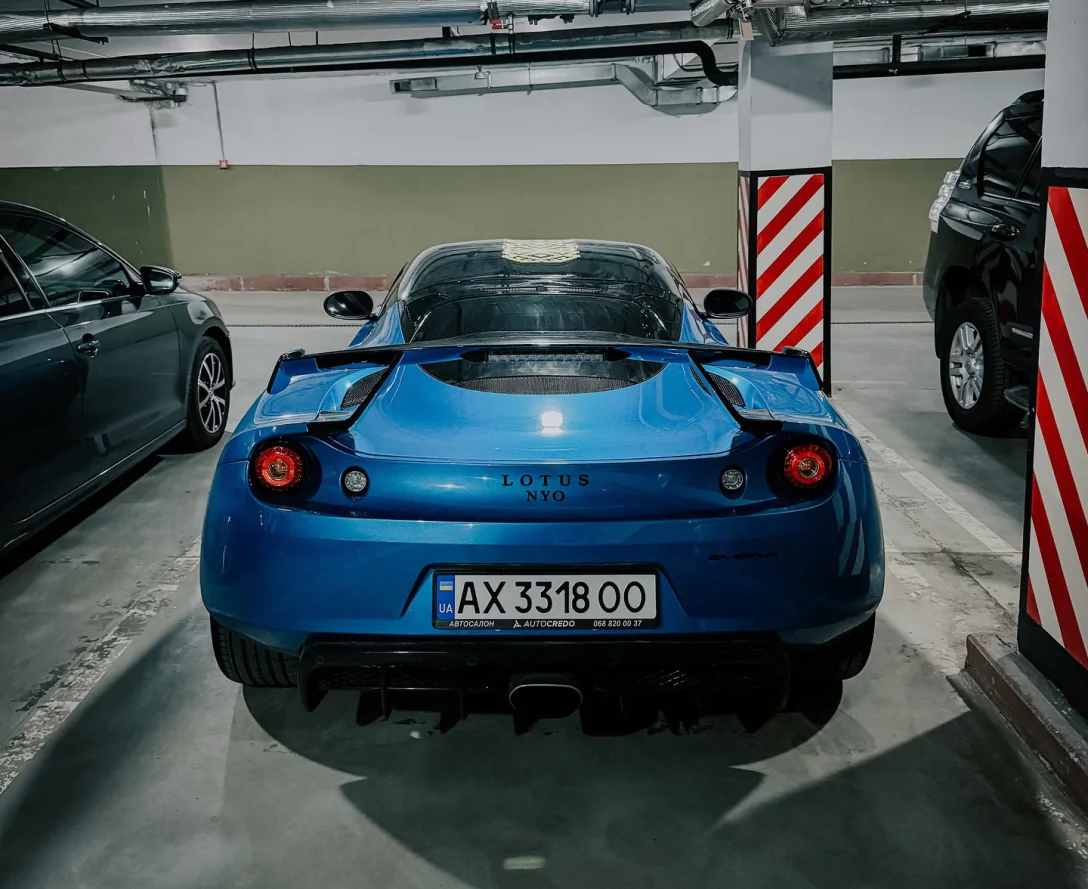 У Києві зняли рідкісний Lotus Evora з тойотівським мотором 