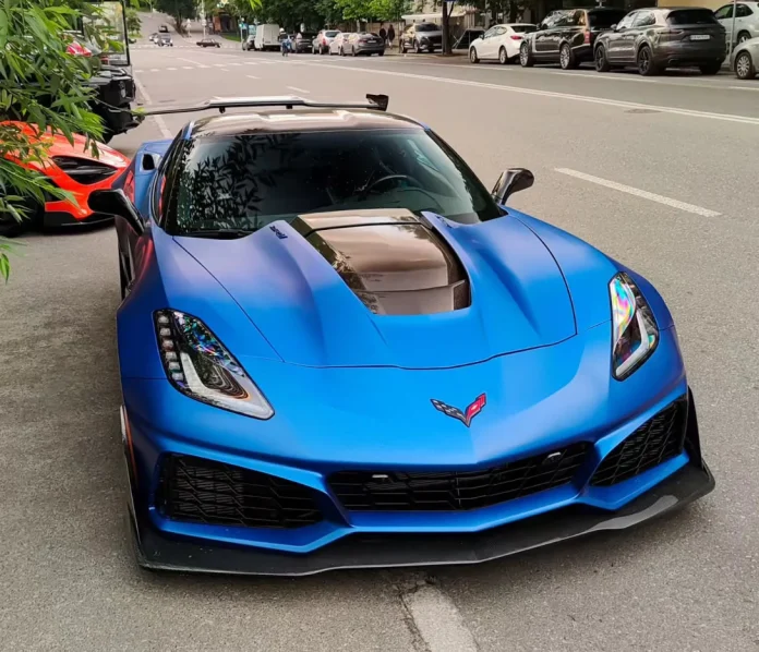 У Києві помічено єдиний в Україні Chevrolet Corvette ZR1