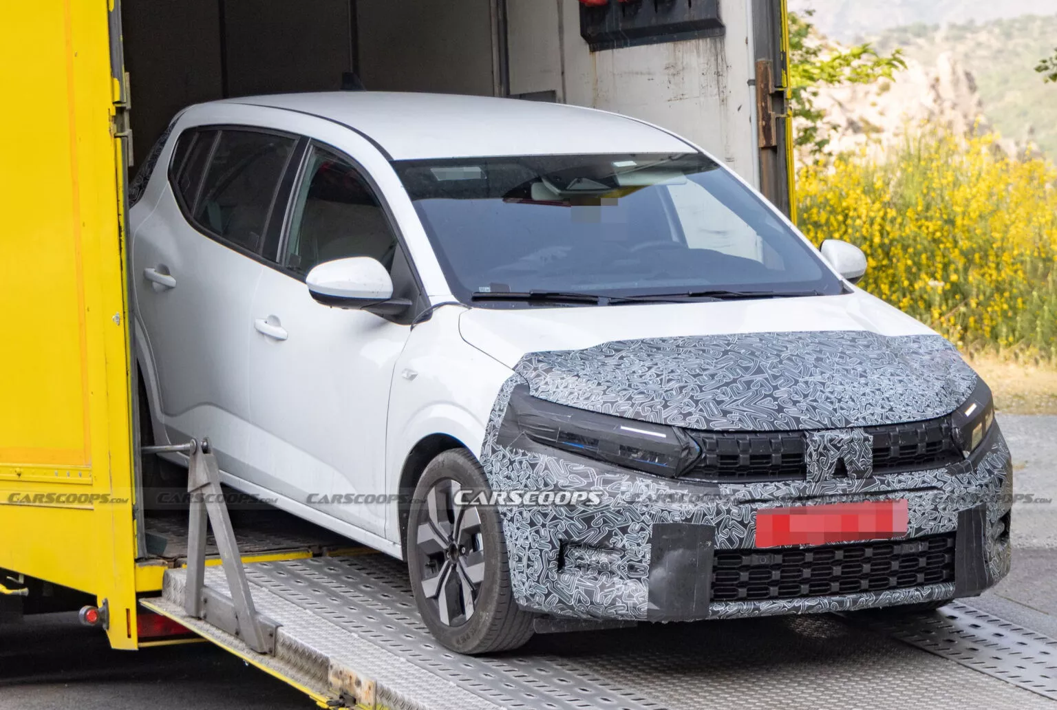 Dacia Sandero готують до чергового оновлення 