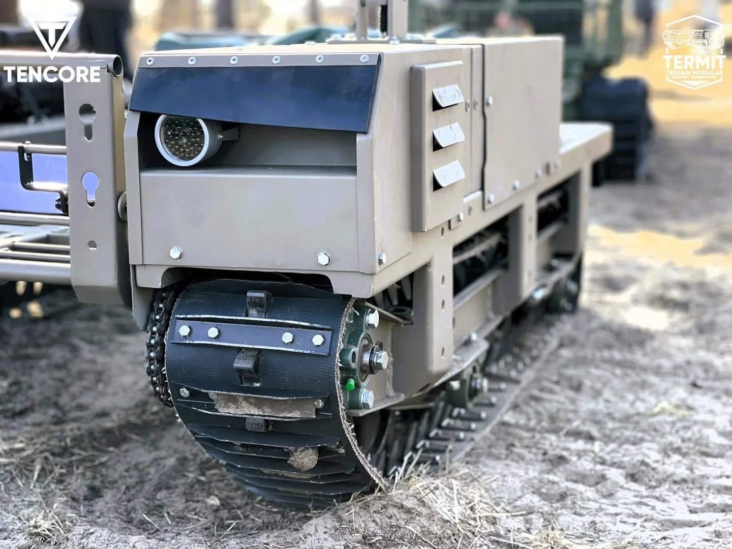 Наземний безпілотник TERMIT