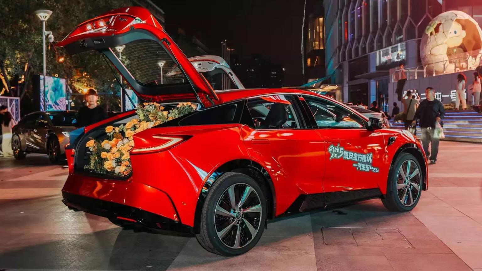 Електрокросовер Toyota виявився дешевшим за Duster і вживану Corolla