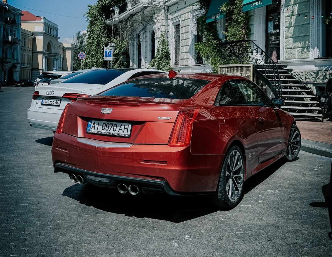 Рідкісний Cadillac ATS-V з автопарку Джо Байдена помічений на вулицях Одеси