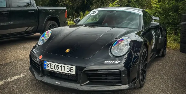 У Києві помічено Porsche Brabus 900 за $500 000