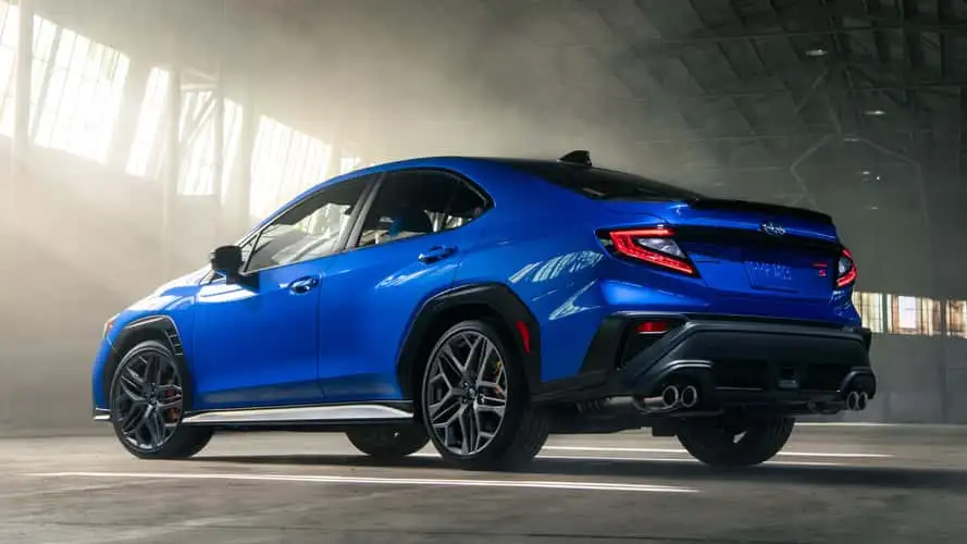 Subaru скорочує обсяги складання моделі WRX: названо причину 