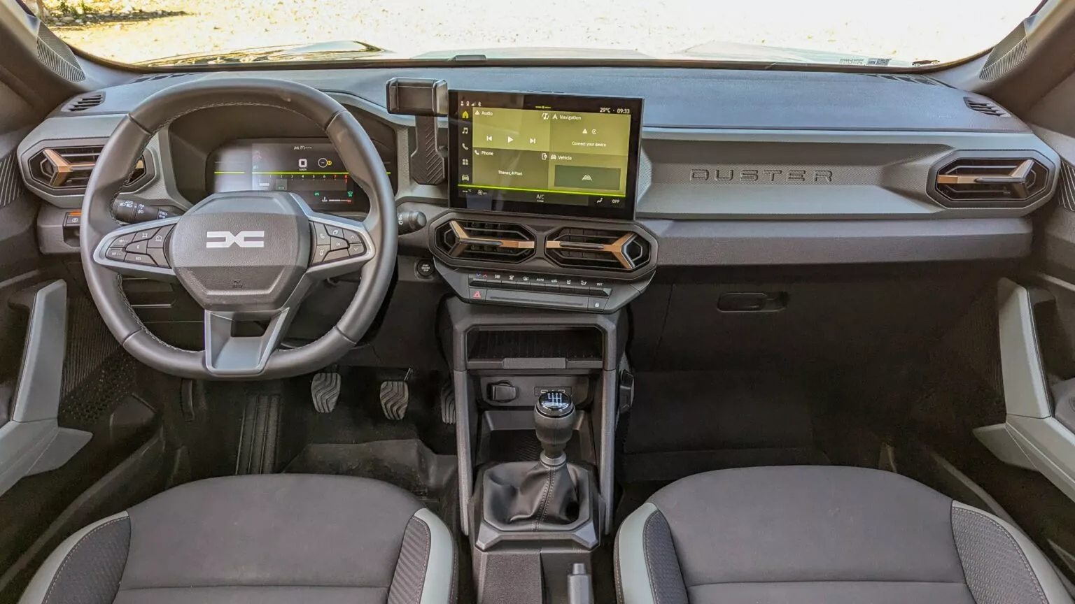 Dacia готує електричну версію Duster