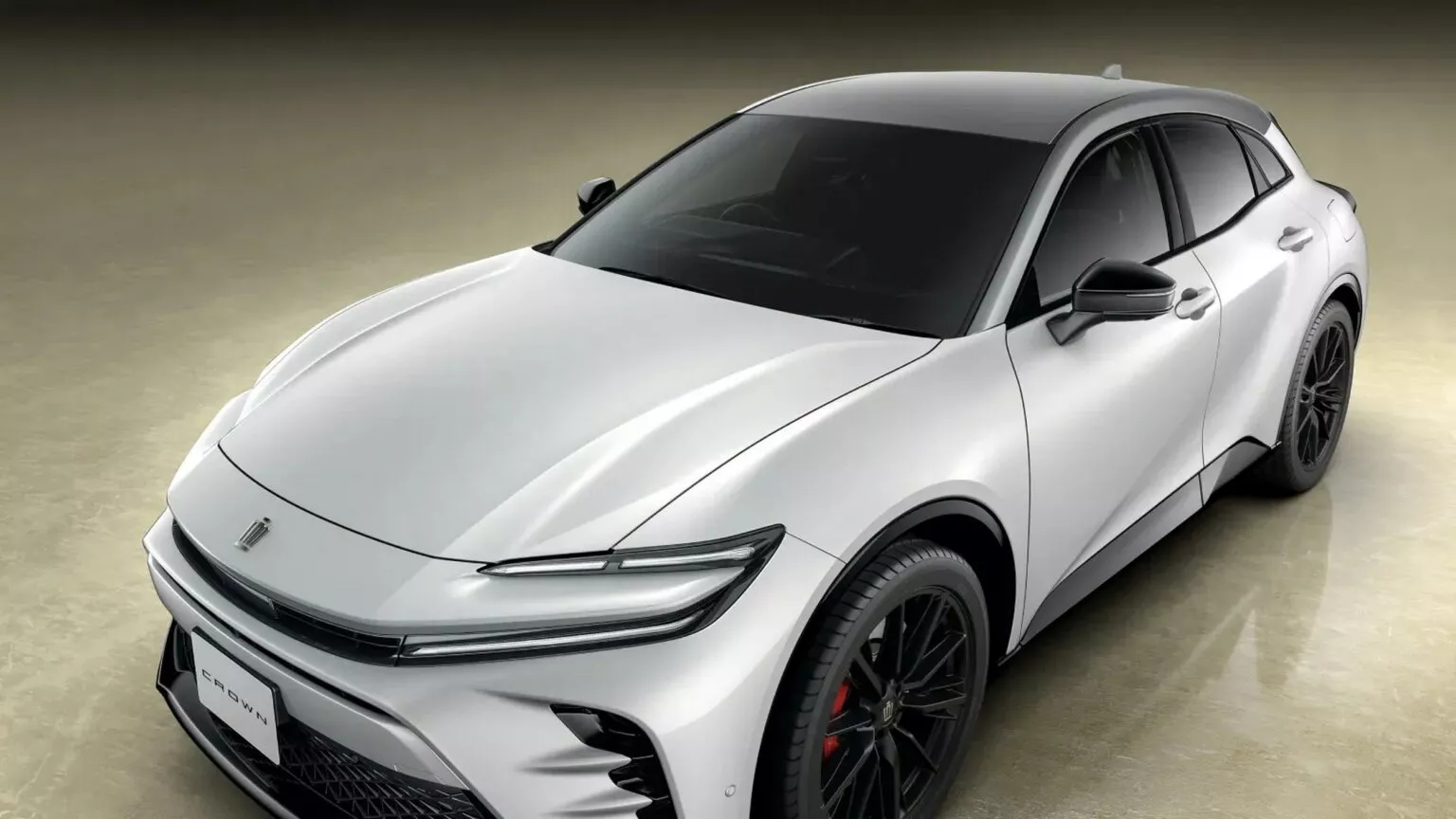 Позашляховик Toyota Crown Sport став доступнішим у Японії, але залишається ексклюзивом для місцевого ринку