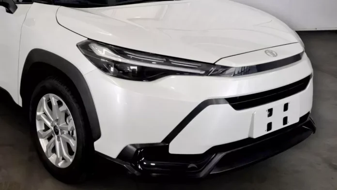 Toyota випустила аналог RAV4 для китайського ринку за $12 000