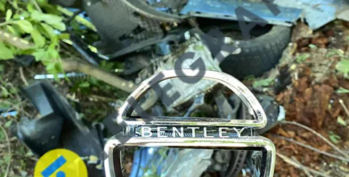У Києві примудрилися розбити дорогий Bentley у перший же день: подробиці