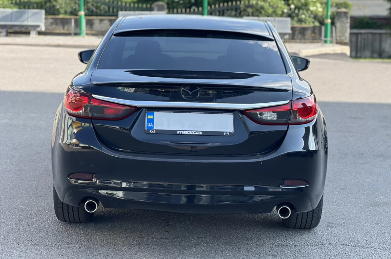Mazda 6