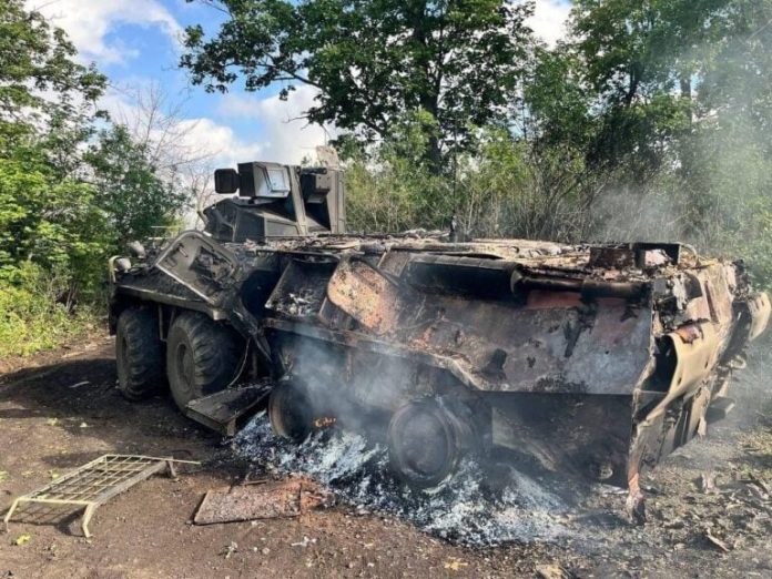 Знищений модернізований російський бронетранспортер