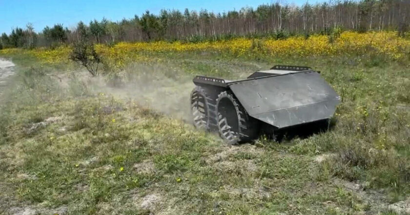 Робот «Змій-500» пройшов 34 км, доставив вантаж і евакуював пораненого