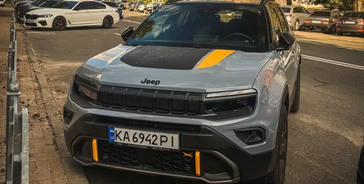 У Києві помітили вкрай рідкісний Jeep Avenger The North Face