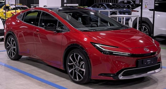 Скільки здатний проїхати Toyota Prius без капремонту
