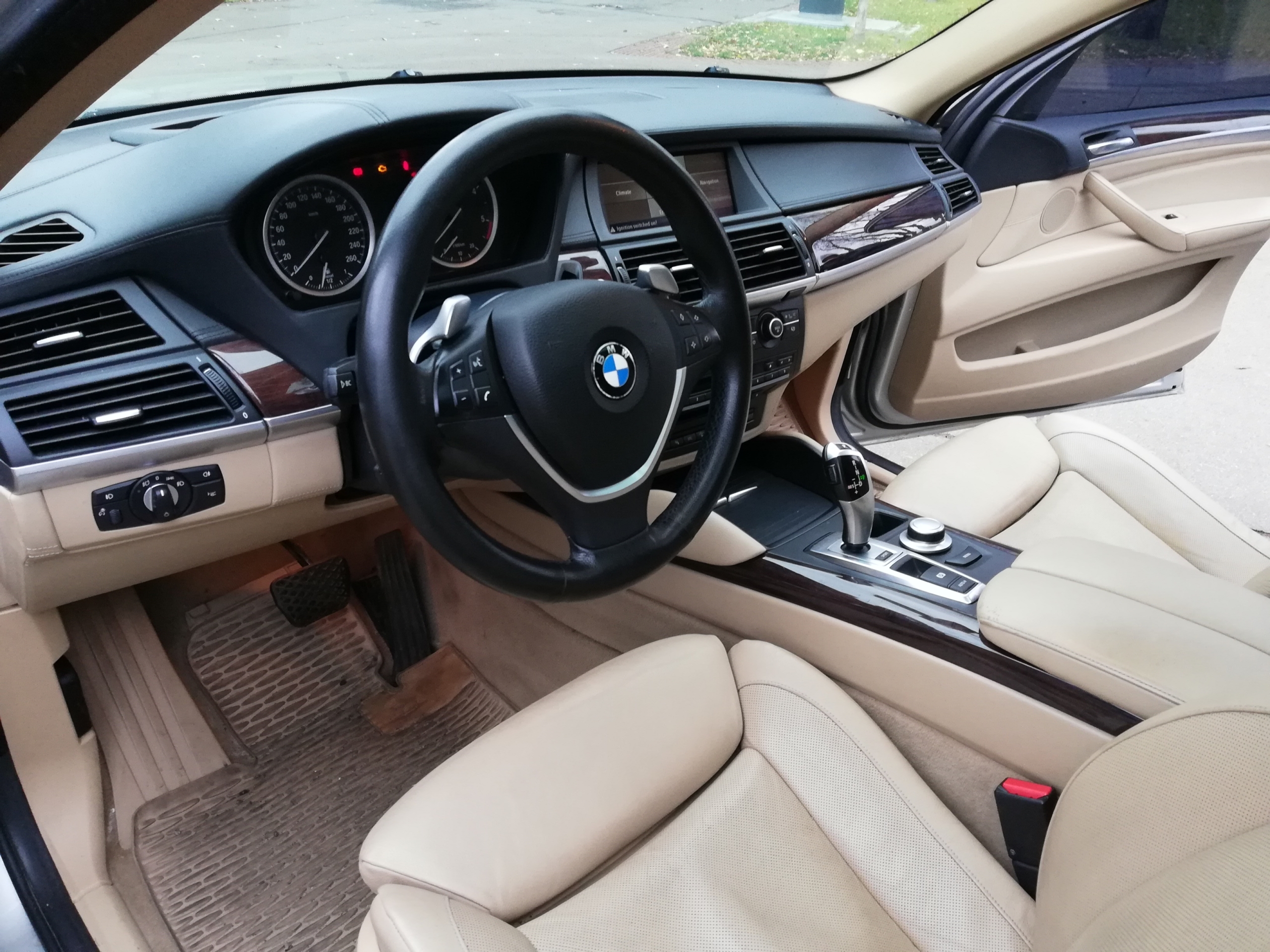 Купівля BMW X6 E71 з пробігом: необґрунтовані витрати чи задоволення від експлуатації